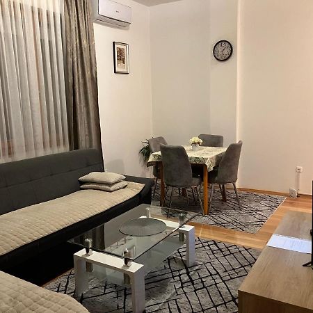 Stan Na Dan Centar Banja Luka Διαμέρισμα Εξωτερικό φωτογραφία